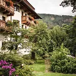 Hotel Strasserwirt - Ansitz Zu Tirol Strassen