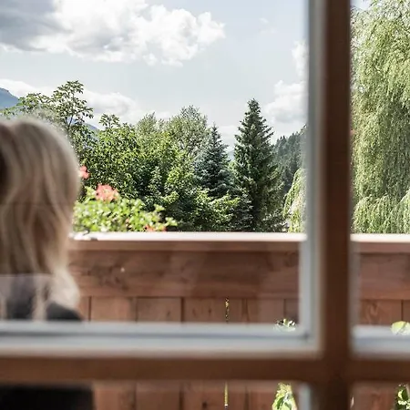 Hotel Strasserwirt - Ansitz Zu Tirol
