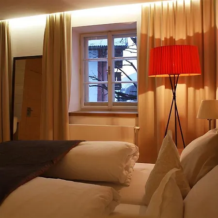 Hotel Strasserwirt - Ansitz Zu Tirol