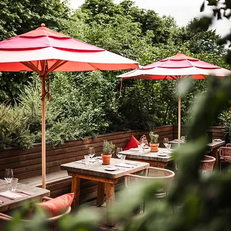 酒店 Strasserwirt - Ansitz Zu Tirol 4*