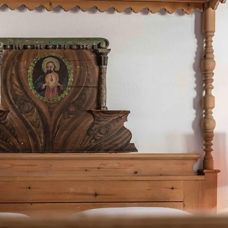 Strasserwirt - Ansitz Zu Tirol 4*