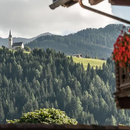 Hotel Strasserwirt - Ansitz Zu Tirol Strassen