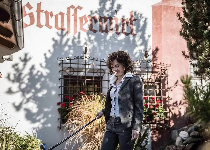 Strasserwirt - Ansitz Zu Tirol 4*