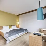 Strasserwirt - Ansitz Zu Tirol Hotel 4*