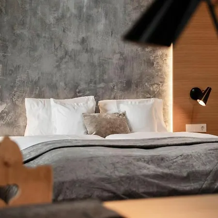 Strasserwirt - Ansitz Zu Tirol Hotell