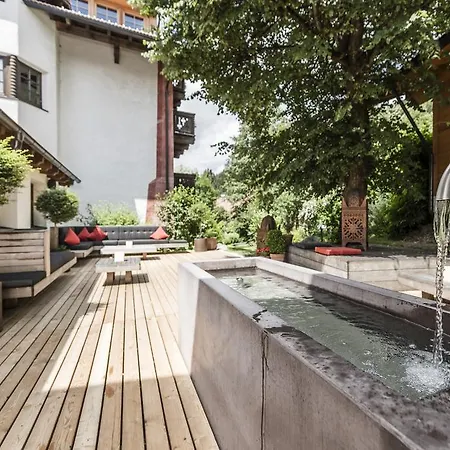 Hotell Strasserwirt - Ansitz Zu Tirol