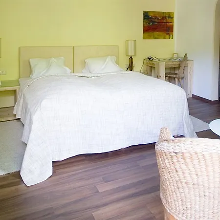Strasserwirt - Ansitz Zu Tirol Hotell